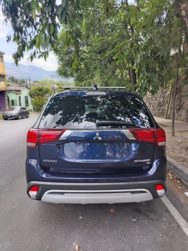 Mitsubishi Outlander 2019 - Imagen 6