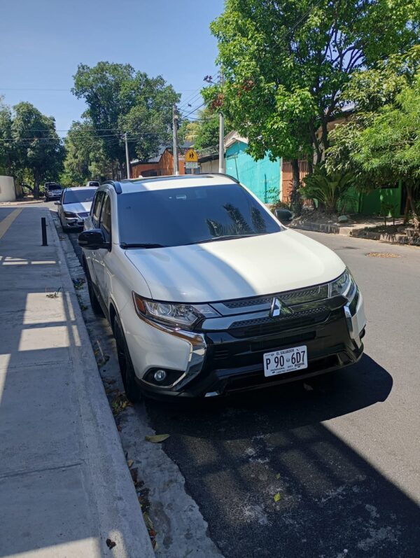Mitsubishi Outlander 2020 - Imagen 3
