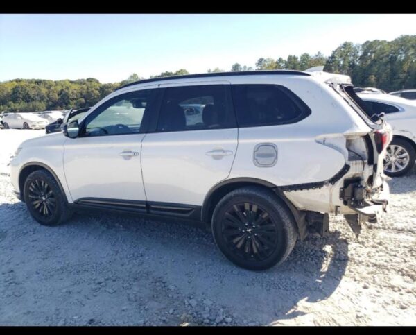 Mitsubishi Outlander 2020 - Imagen 10