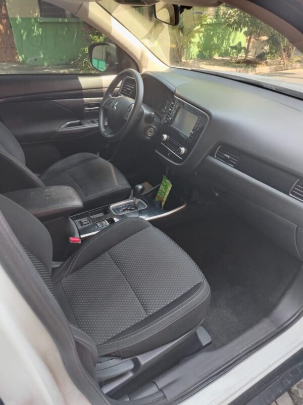 Mitsubishi Outlander - Imagen 9