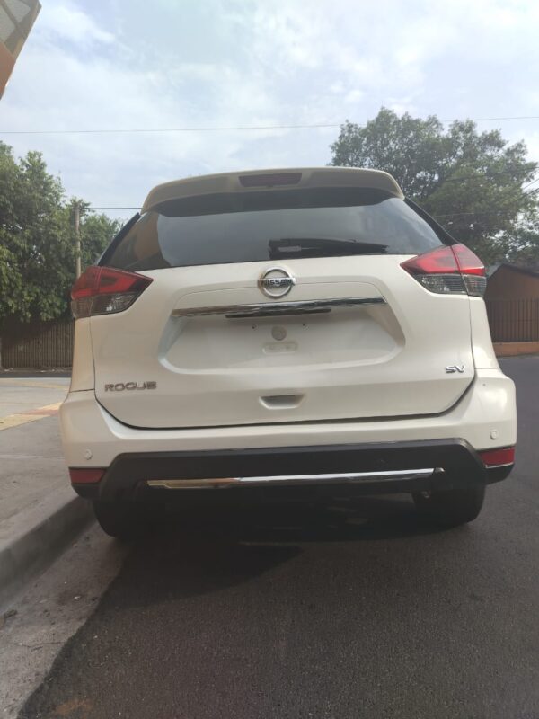 Nissan Rogue SV 2020 - Imagen 6