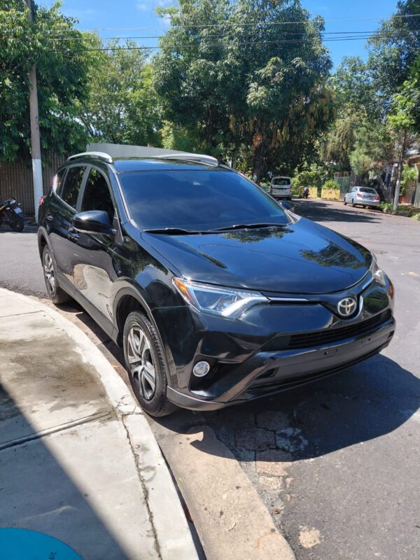 TOYOTA RAV 4 2️⃣0️⃣1️⃣7️⃣
